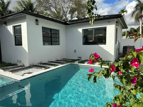 1100 Buchanan Street Hollywood FL 33019