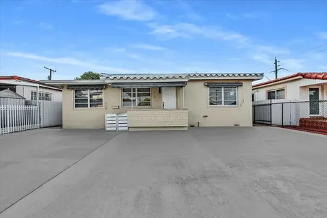 4719 E 8th Court Hialeah FL 33013