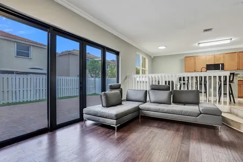 5262 SW 155th Avenue Miramar FL 33027