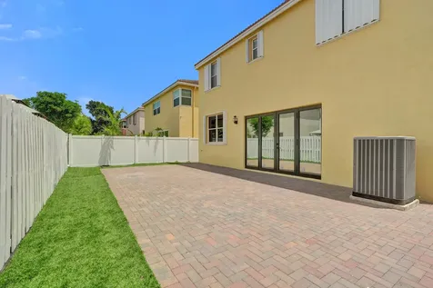 5262 SW 155th Avenue Miramar FL 33027