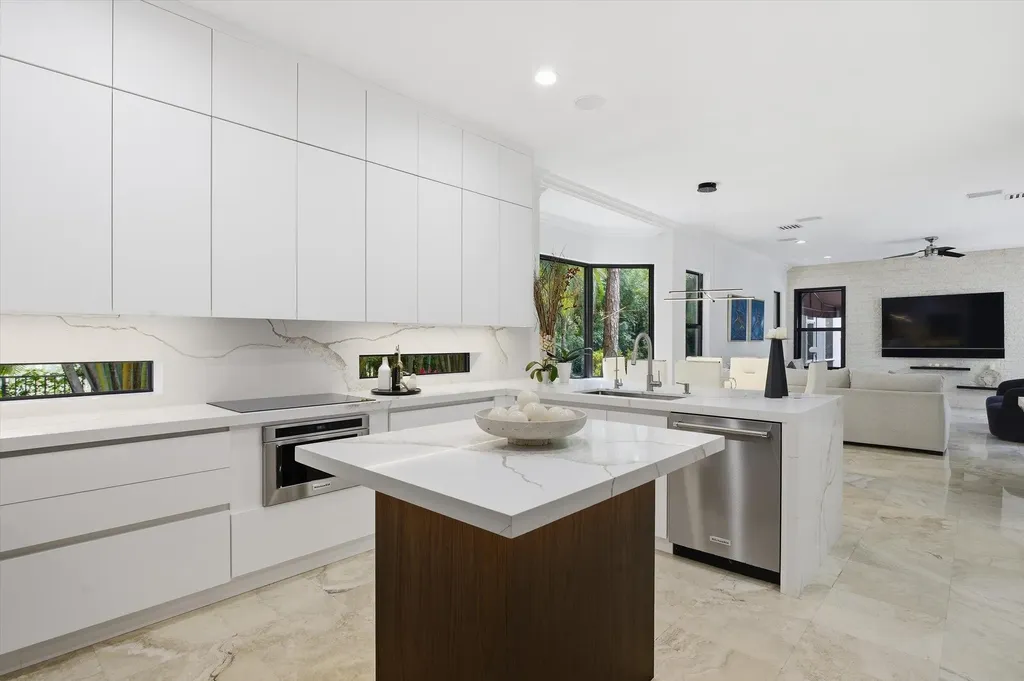 6005 Pinewood Avenue Parkland FL 33067
