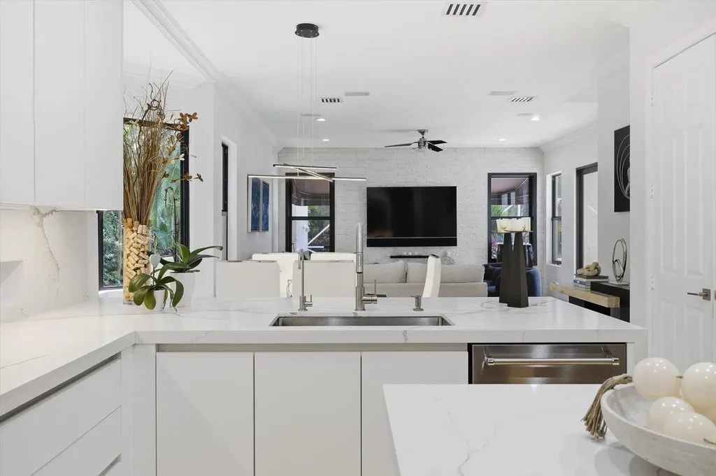 6005 Pinewood Avenue Parkland FL 33067