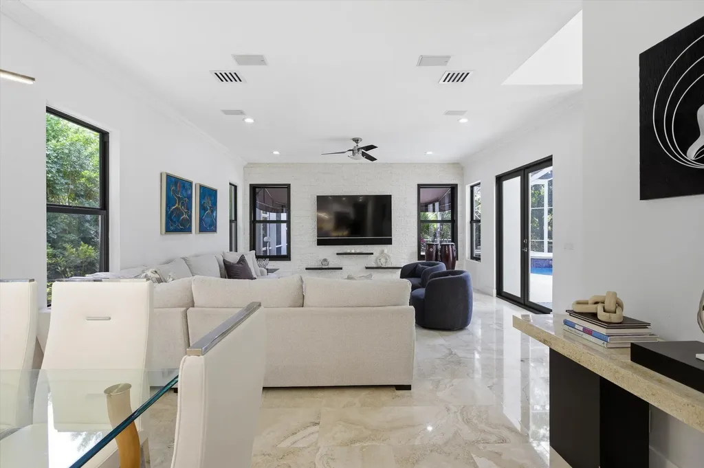 6005 Pinewood Avenue Parkland FL 33067