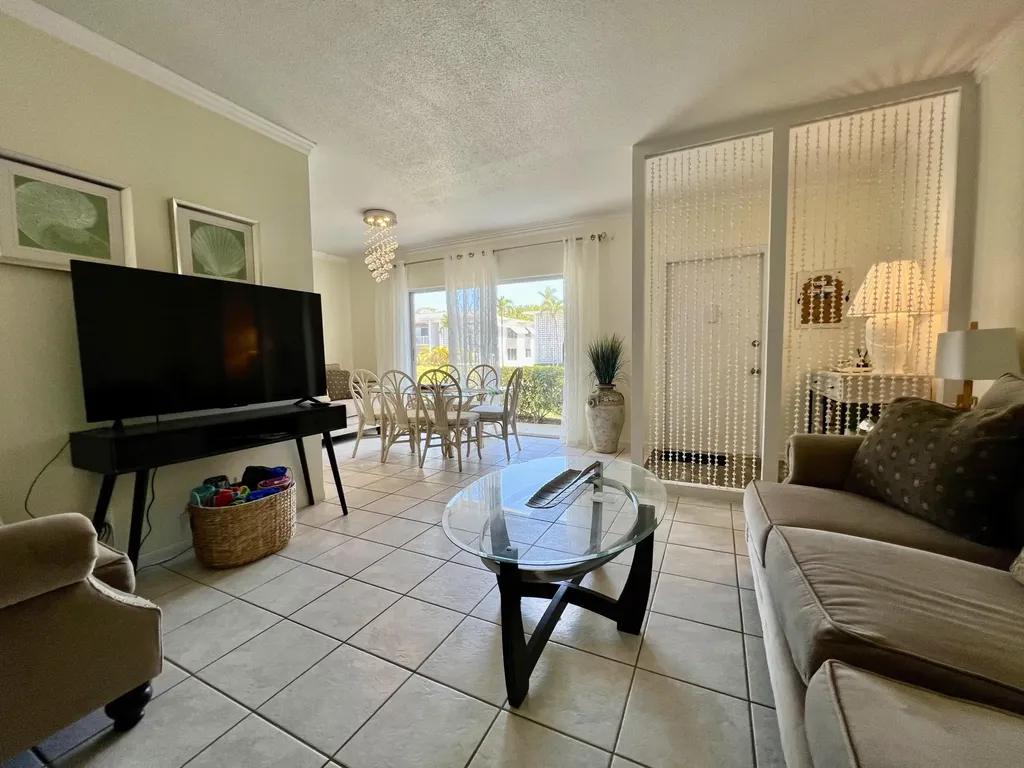 4201 S Ocean Boulevard South Palm Beach FL 33480