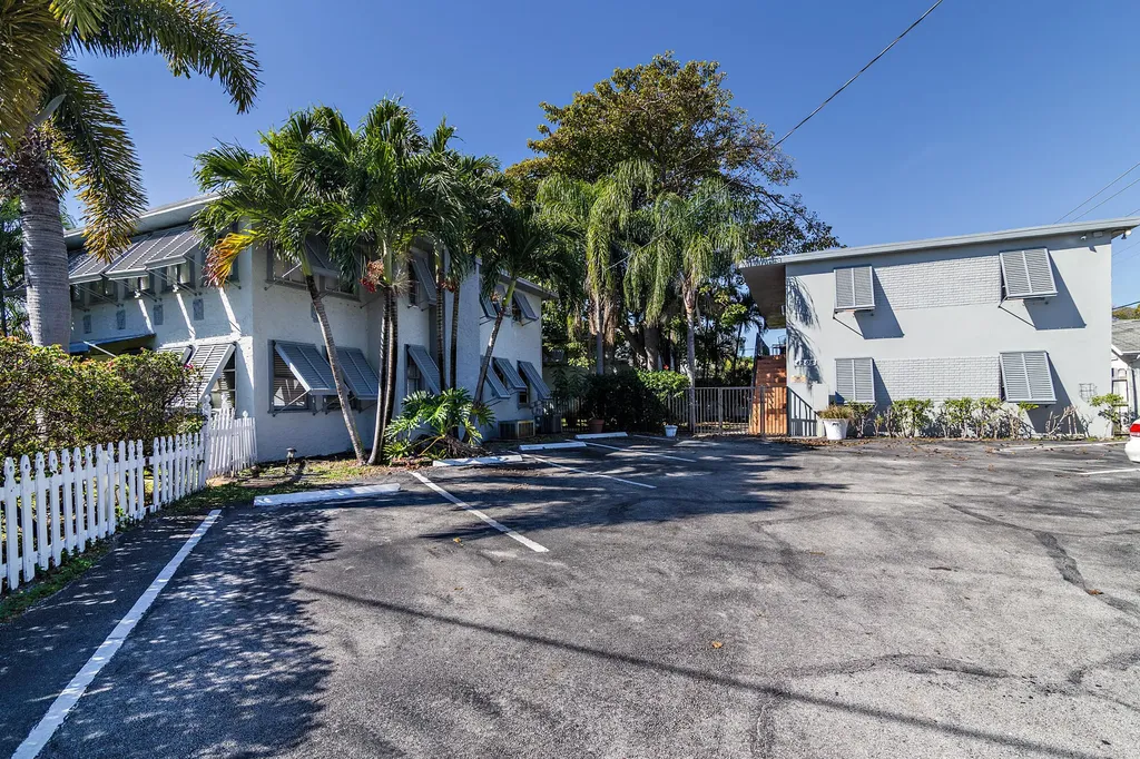 4205 N Flagler Drive West Palm Beach FL 33407