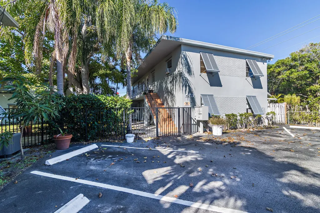 4205 N Flagler Drive West Palm Beach FL 33407