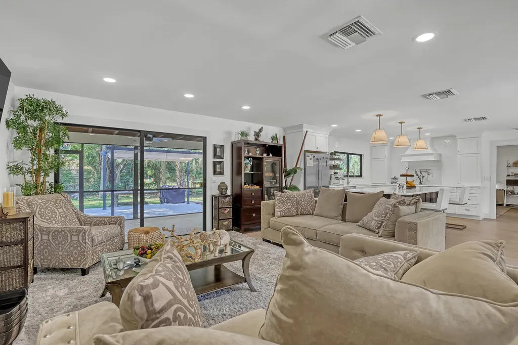 4972 S Kay Street Palm Beach Gardens FL 33418