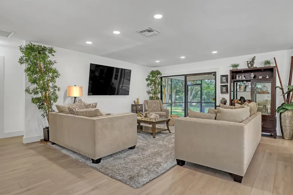 4972 S Kay Street Palm Beach Gardens FL 33418