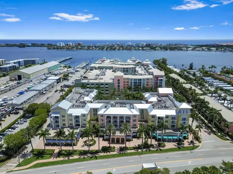 804 E Windward Way Lantana FL 33462