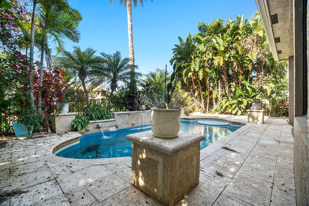 3483 Collonade Drive Wellington FL 33449