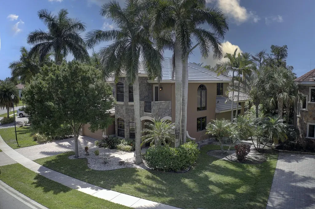 3483 Collonade Drive Wellington FL 33449