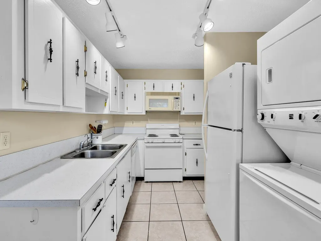 1610 NW 18th Avenue Delray Beach FL 33445