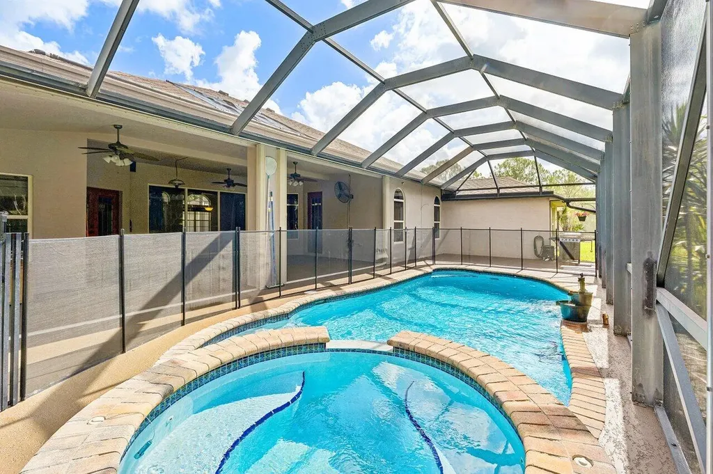 17038 69th Street N The Acreage FL 33470