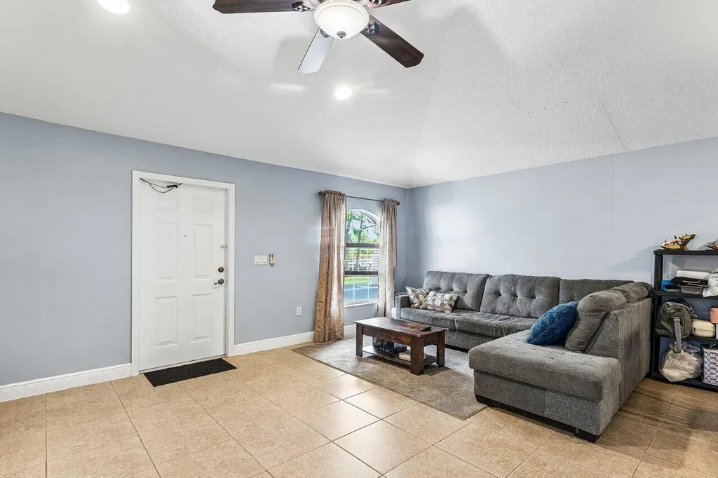 17038 69th Street N The Acreage FL 33470