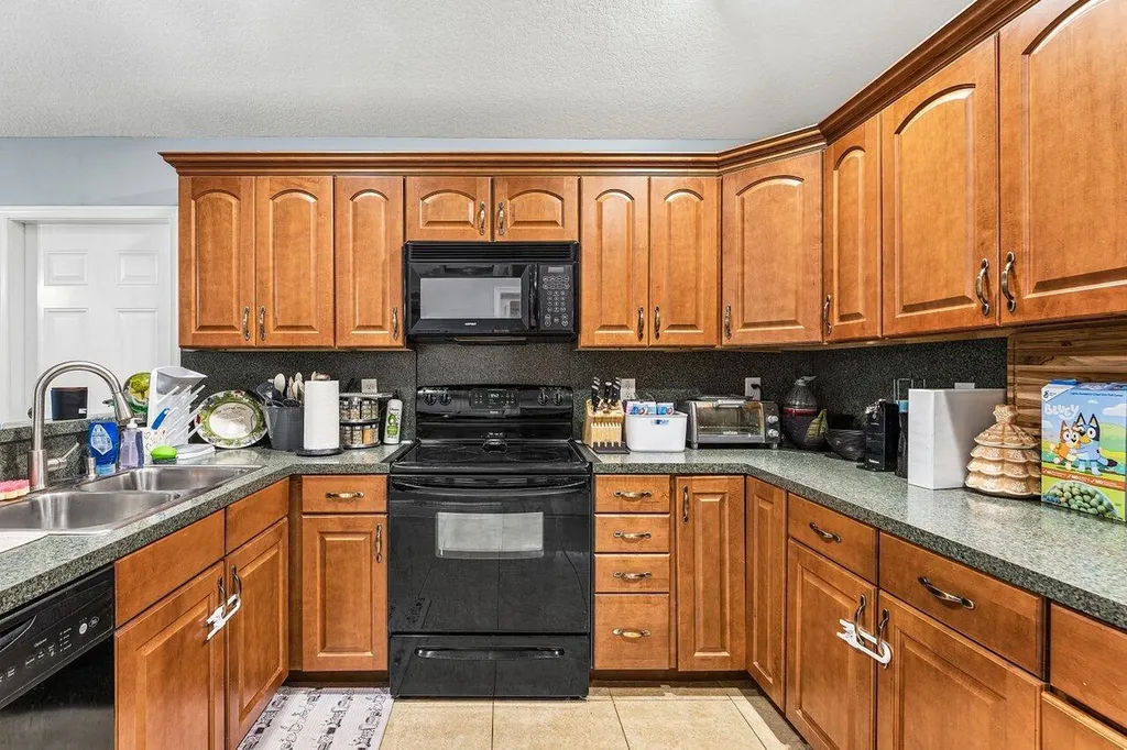17038 69th Street N The Acreage FL 33470