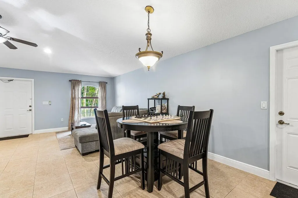 17038 69th Street N The Acreage FL 33470