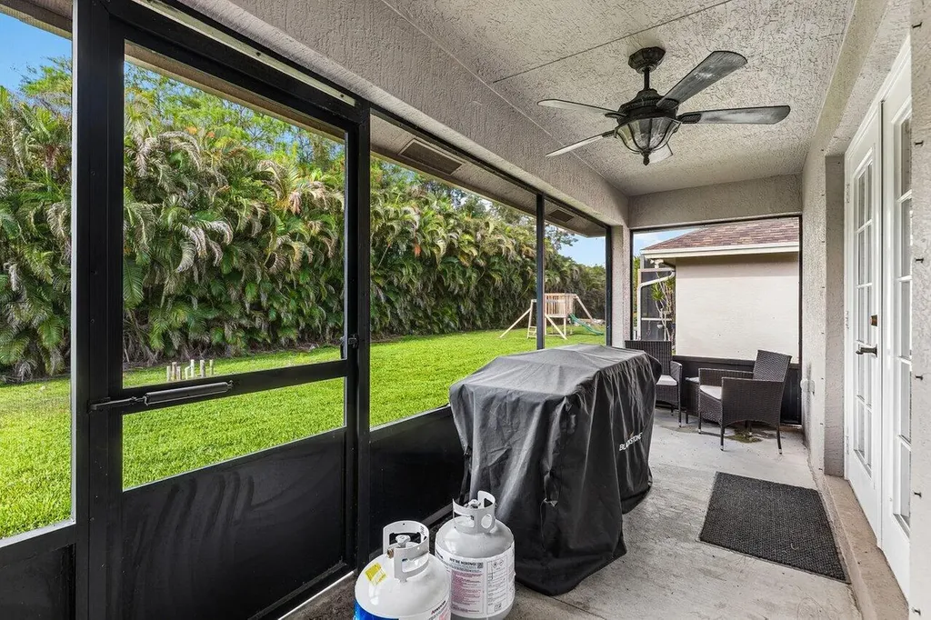 17038 69th Street N The Acreage FL 33470