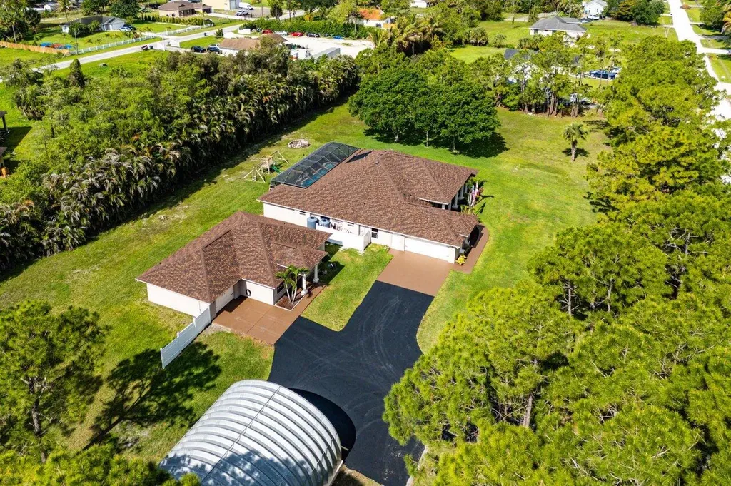 17038 69th Street N The Acreage FL 33470