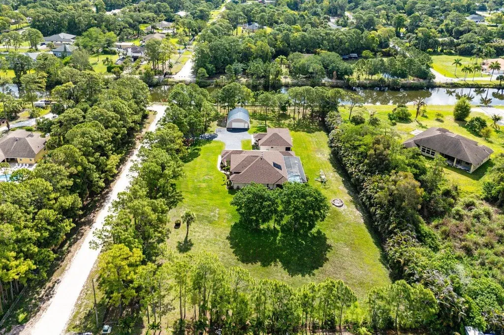 17038 69th Street N The Acreage FL 33470