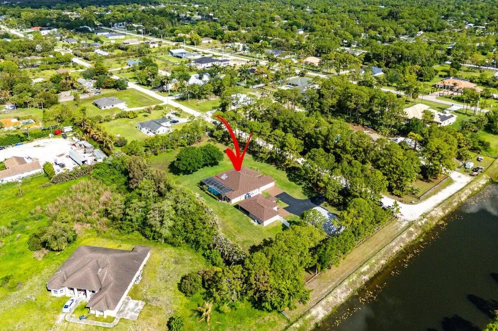 17038 69th Street N The Acreage FL 33470