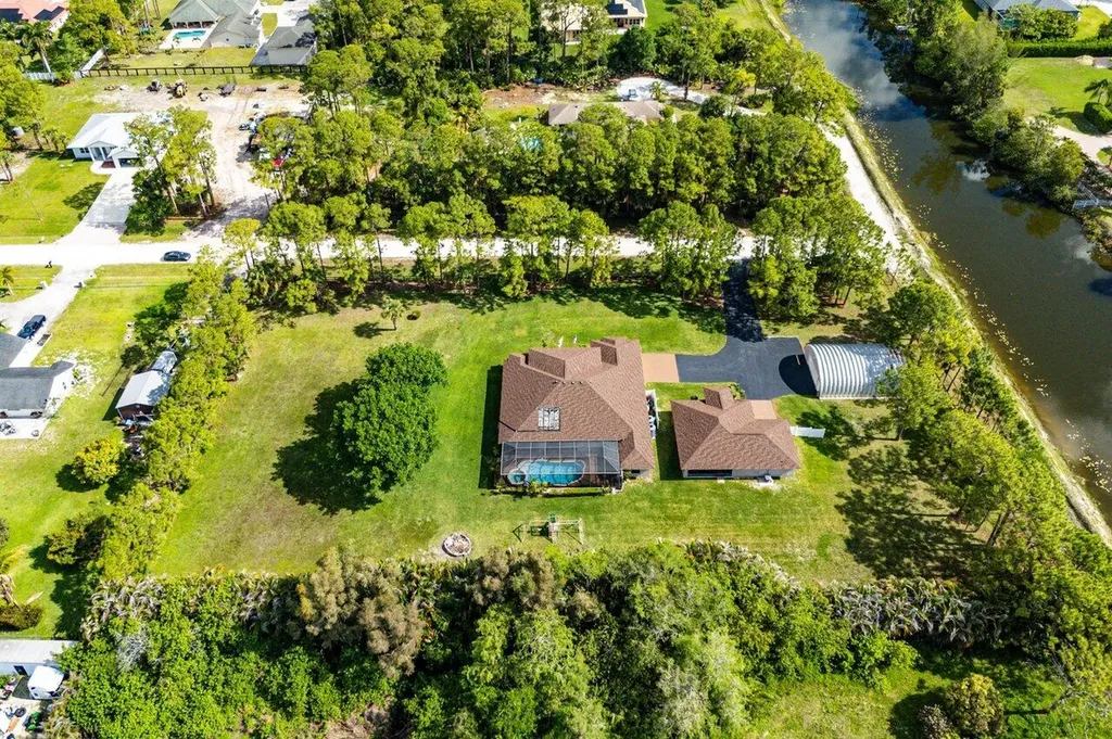 17038 69th Street N The Acreage FL 33470