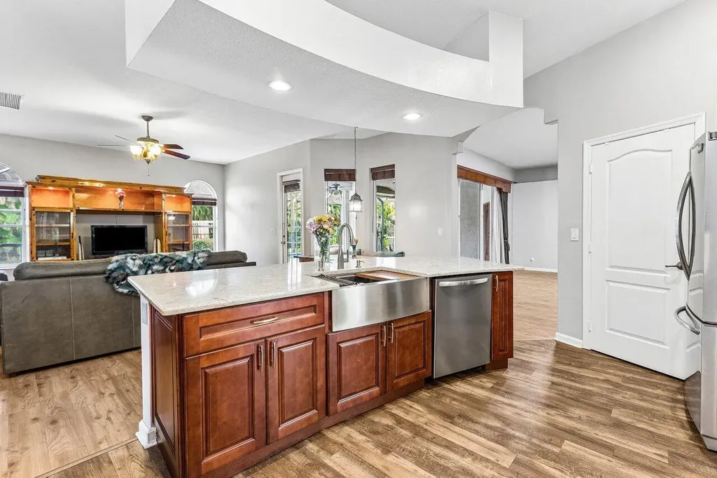 17038 69th Street N The Acreage FL 33470