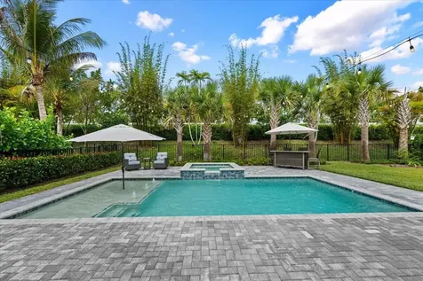 9236 Crestview Circle Palm Beach Gardens FL 33412
