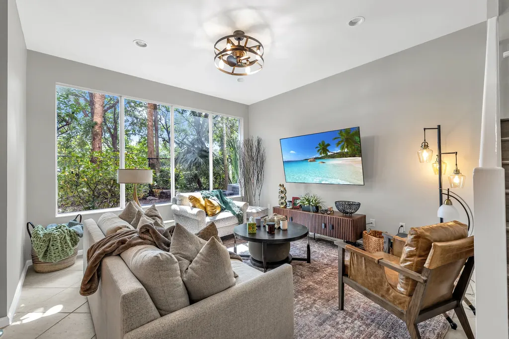 6407 Bella Circle Boynton Beach FL 33437