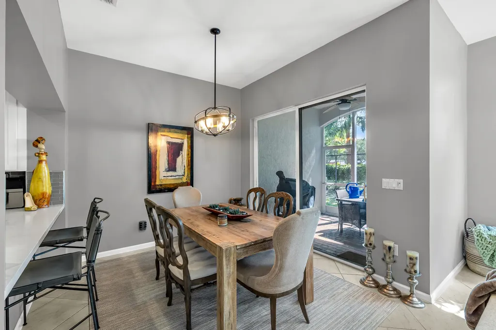 6407 Bella Circle Boynton Beach FL 33437