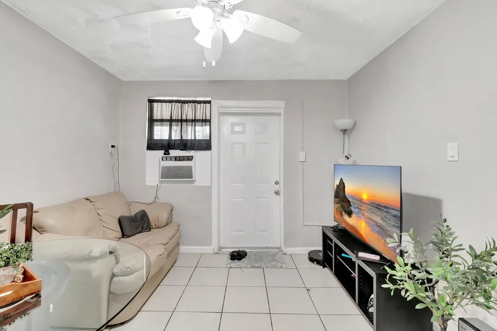 3063 Floweva Street West Palm Beach FL 33406