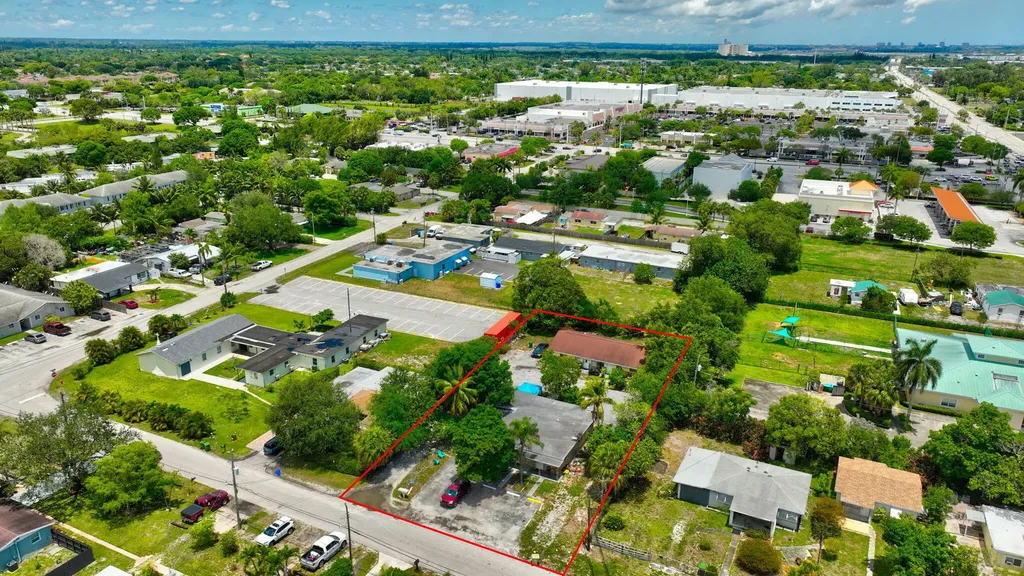 3063 Floweva Street West Palm Beach FL 33406