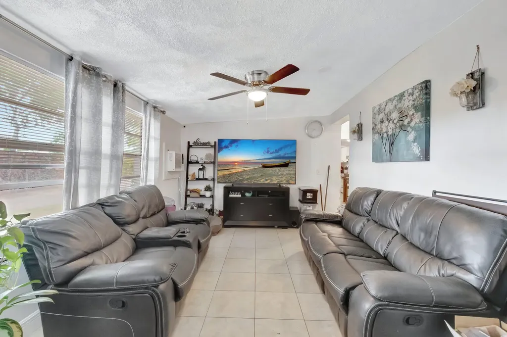 3063 Floweva Street West Palm Beach FL 33406