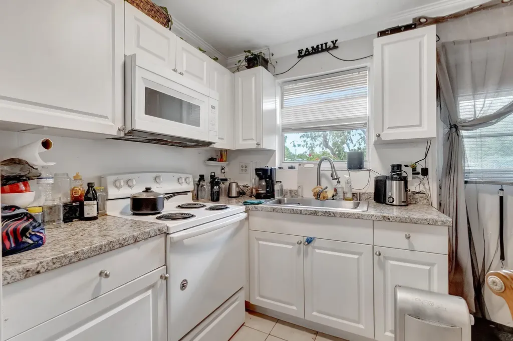3063 Floweva Street West Palm Beach FL 33406