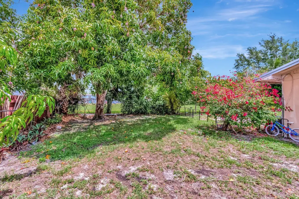 3063 Floweva Street West Palm Beach FL 33406