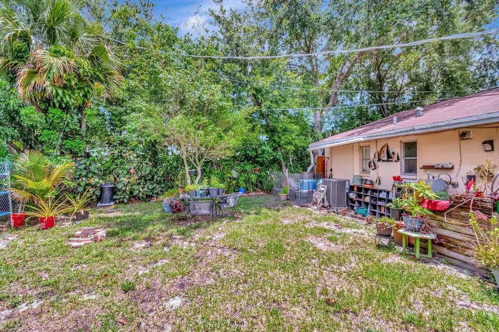 3063 Floweva Street West Palm Beach FL 33406