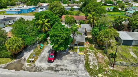 3063 Floweva Street West Palm Beach FL 33406