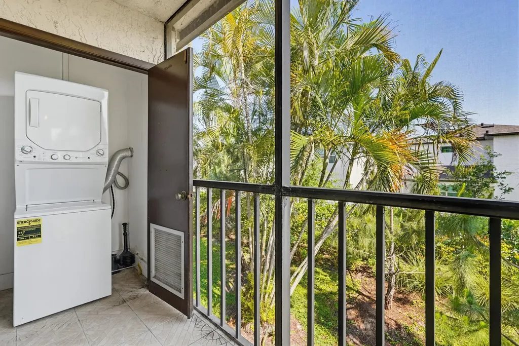 7245 Golf Colony Court Lake Worth FL 33467