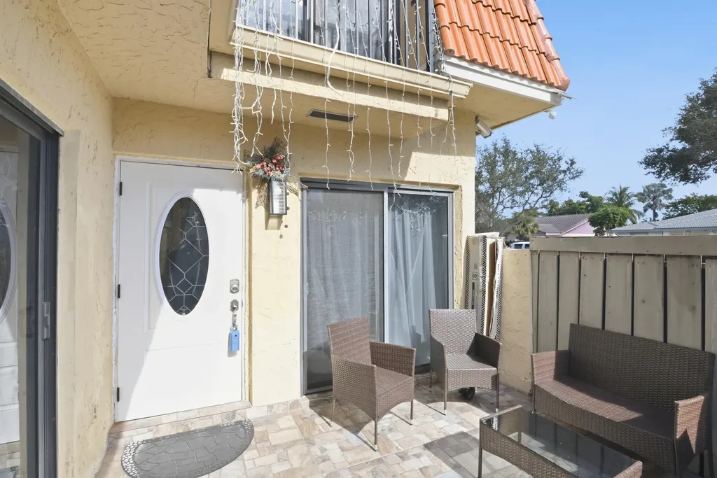 4260 NW 114th Terrace Coral Springs FL 33065