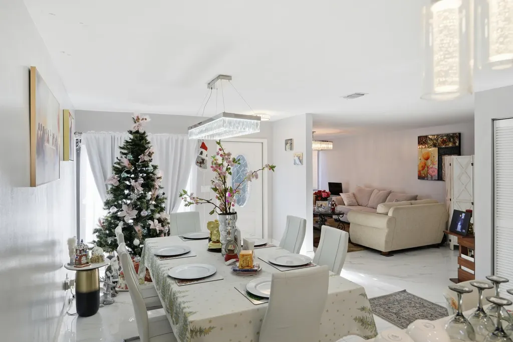 4260 NW 114th Terrace Coral Springs FL 33065