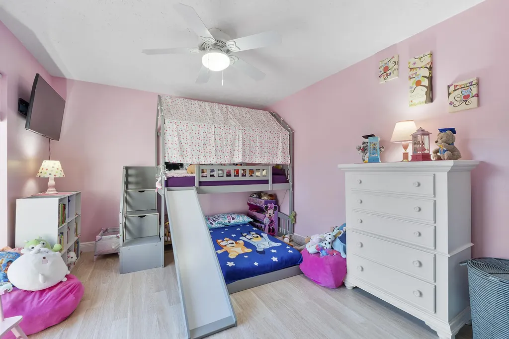 1426 SW 110th Way Davie FL 33324