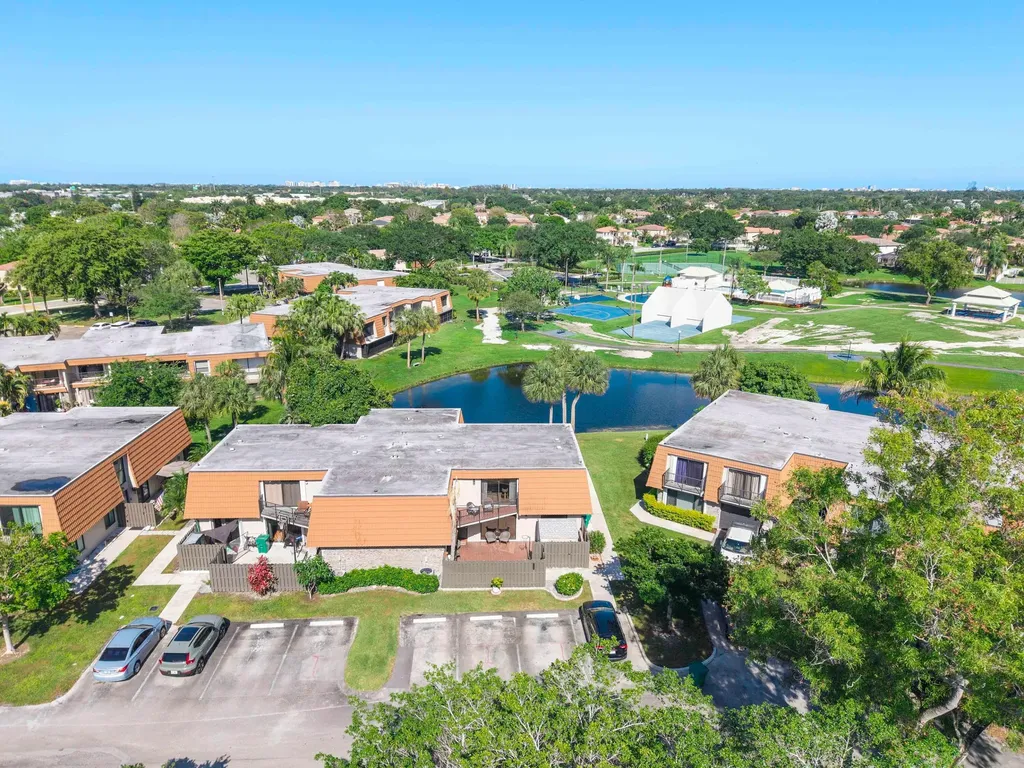 1426 SW 110th Way Davie FL 33324