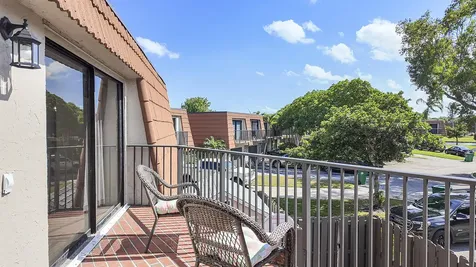 1426 SW 110th Way Davie FL 33324