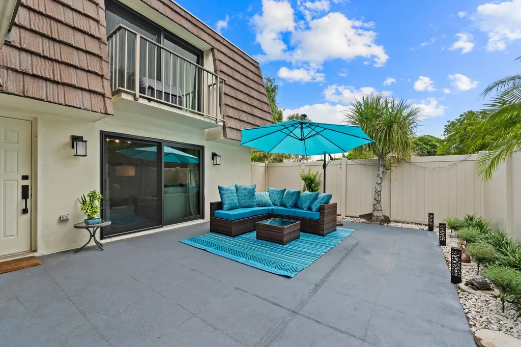 7707 77th Way West Palm Beach FL 33407