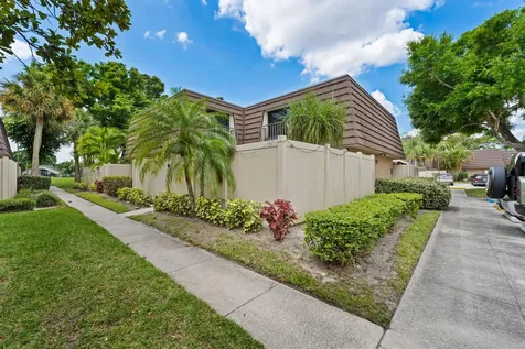7707 77th Way West Palm Beach FL 33407