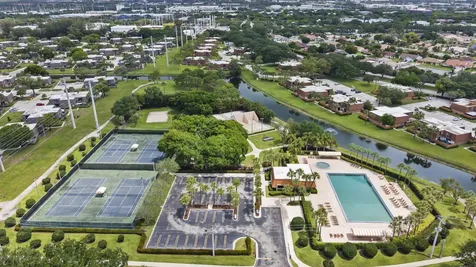 7707 77th Way West Palm Beach FL 33407