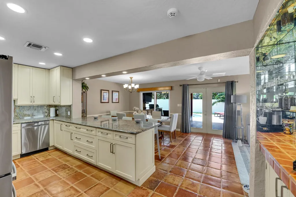 1066 SW 27th Place Boynton Beach FL 33426