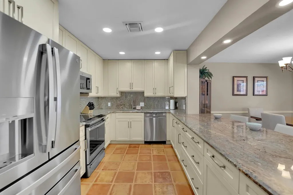 1066 SW 27th Place Boynton Beach FL 33426