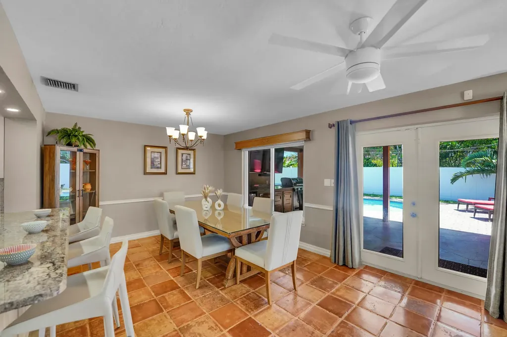 1066 SW 27th Place Boynton Beach FL 33426