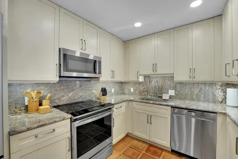 1066 SW 27th Place Boynton Beach FL 33426