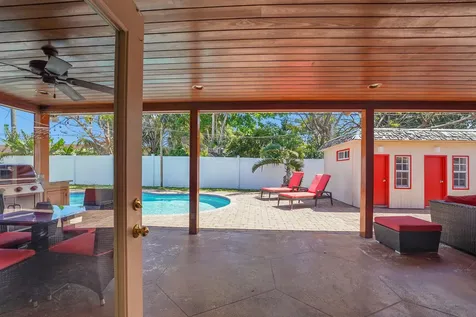 1066 SW 27th Place Boynton Beach FL 33426